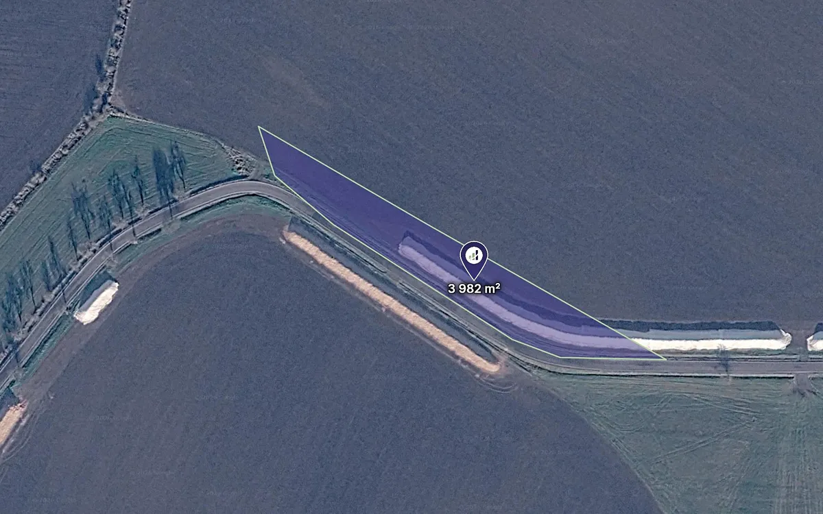 Prodej pole 3982 m²